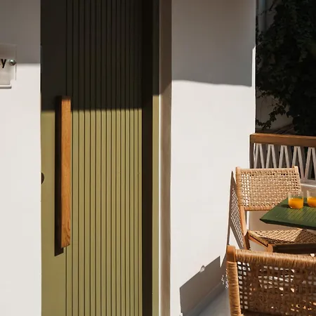 Chic Elysium - Felicity