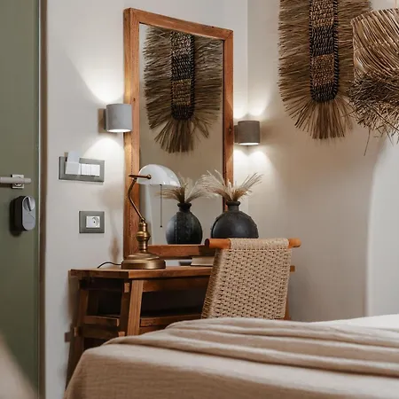 Chic Elysium - Felicity