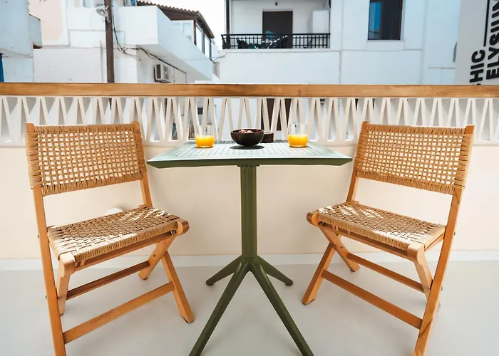 Chic Elysium - Felicity Naxos City